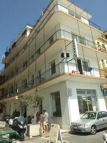 Otel Fanny 2*
